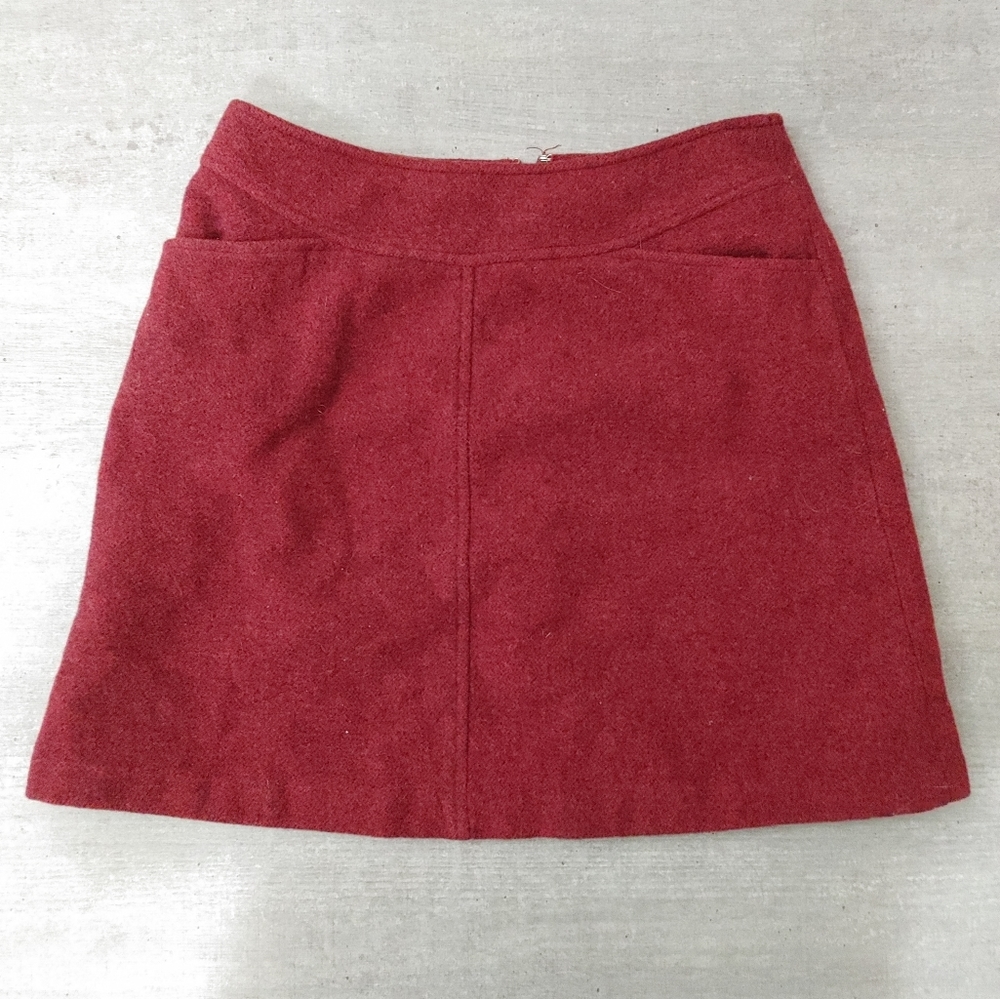 Betu Size 6 Red Wool Mini Skirt